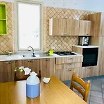Vakantiehuis Asmara 10 *